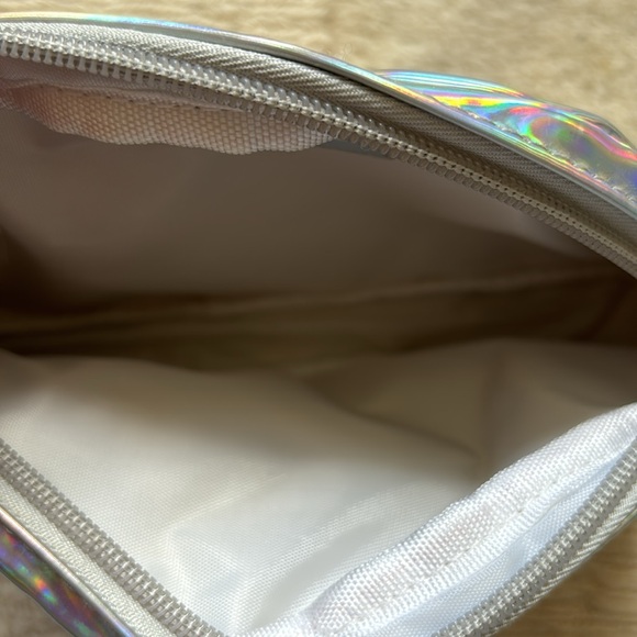 Girls Capelli Rainbow Purse - Picture 6 of 6